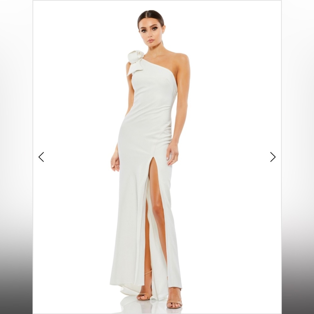 NWT Ieena for MacDuggal 26665 Elegant White One-Shoulder Dress 14